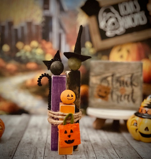 Lola's Handmade Peg People - Trick or Treaters